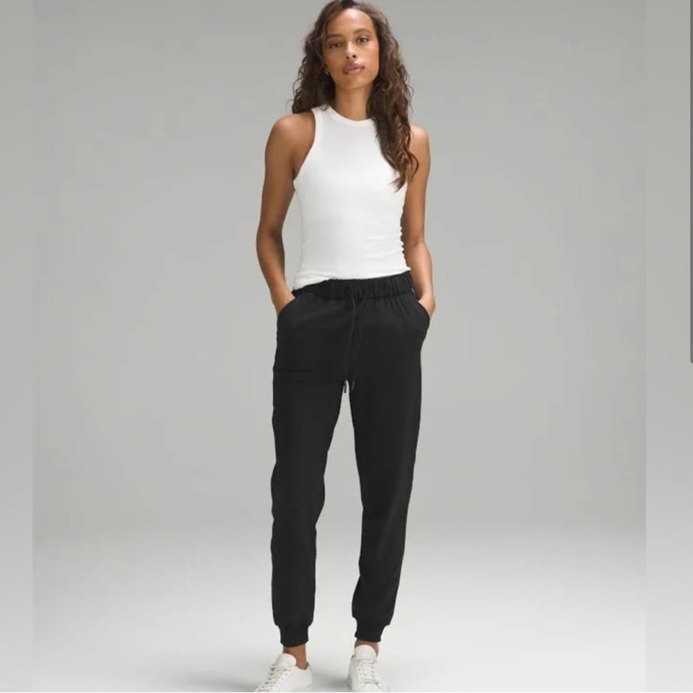 Lululemon Jogger pants